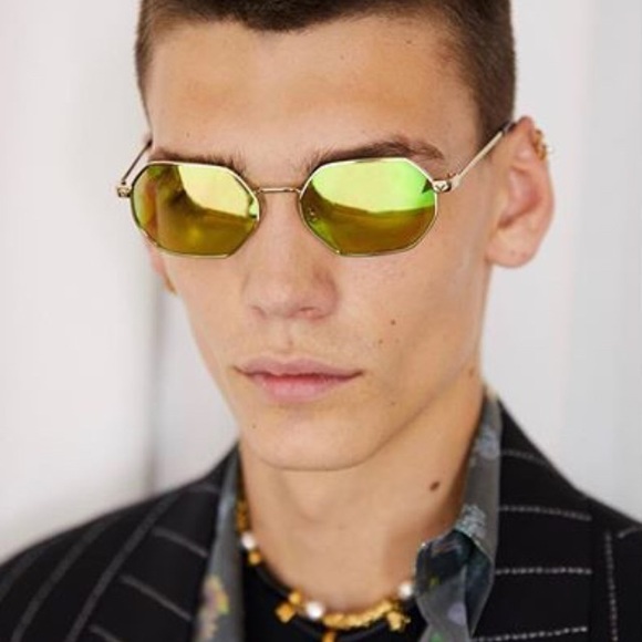 Never used VERSACE Sunglasses - Picture 2 of 6